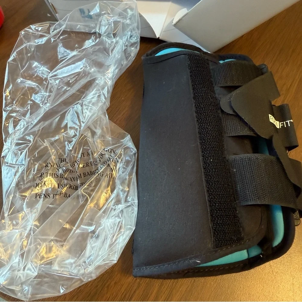 Ossur 317073 FormFit Wrist Brace 8